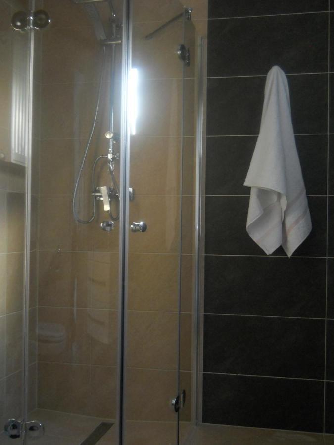 U Derca Lägenhet Gniezdzewo Exteriör bild